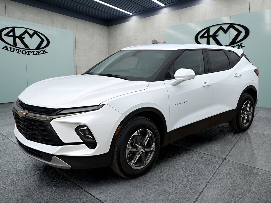 Used 2026 Chevrolet Blazer LT FWD image 7