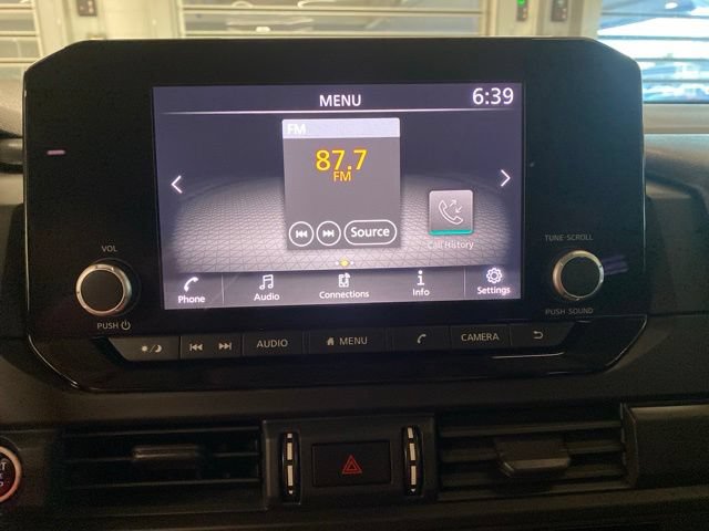 Used 2023 Nissan Pathfinder S AWD/4WD image 18