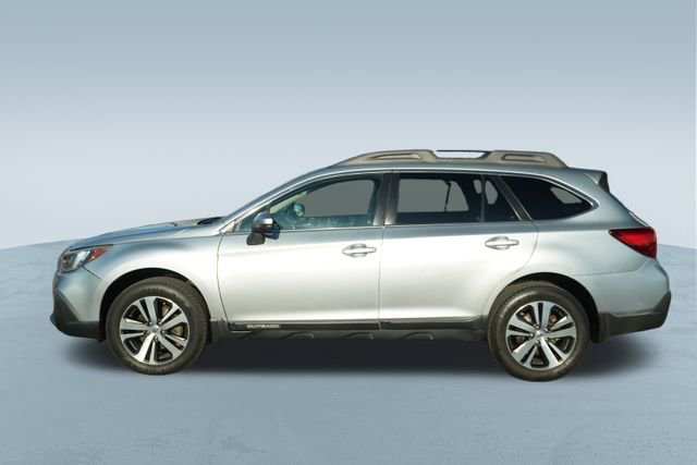 Used 2018 Subaru Outback 3.6R Limited image 4