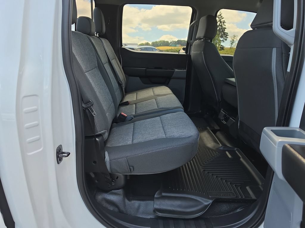 Used 2024 Ford F350 XL w/ Snow Plow/Camper Package AWD/4WD image 27