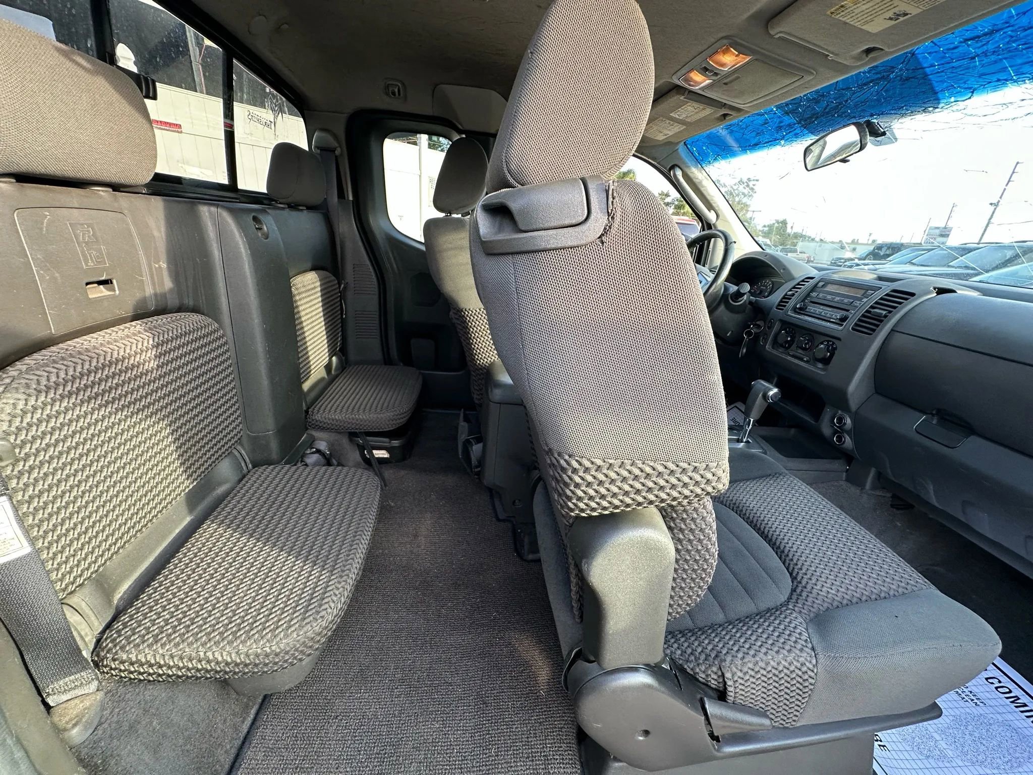 Used 2005 Nissan Frontier LE w/ (H02) Audio Pkg RWD image 11