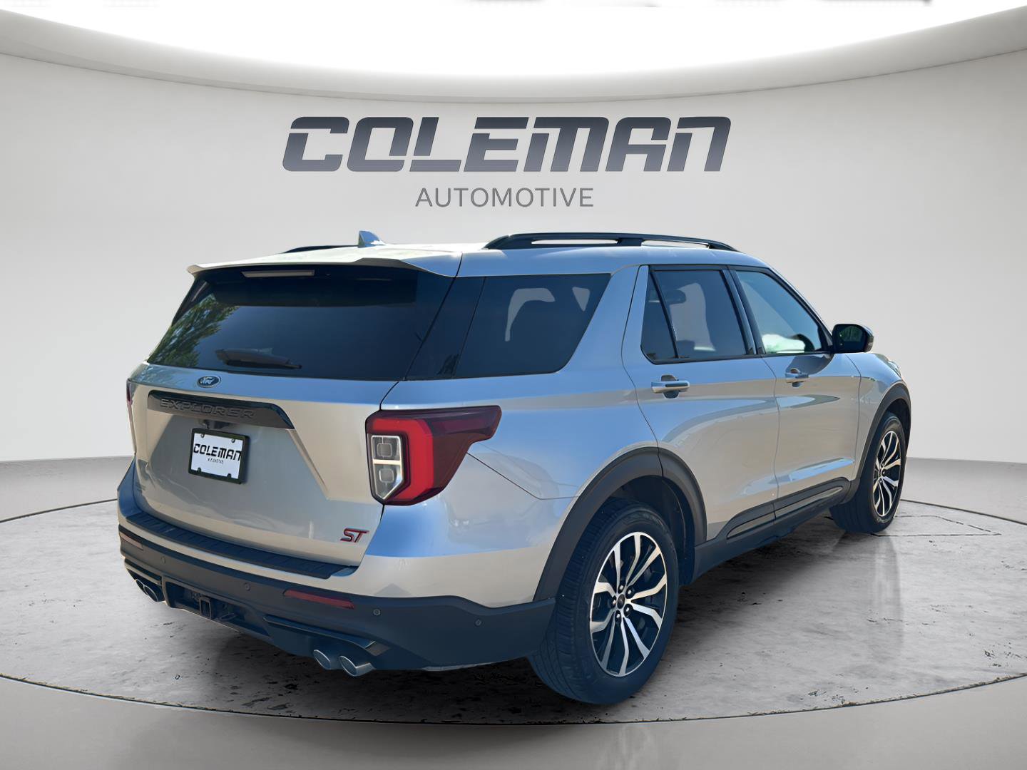 Used 2020 Ford Explorer ST AWD/4WD image 5