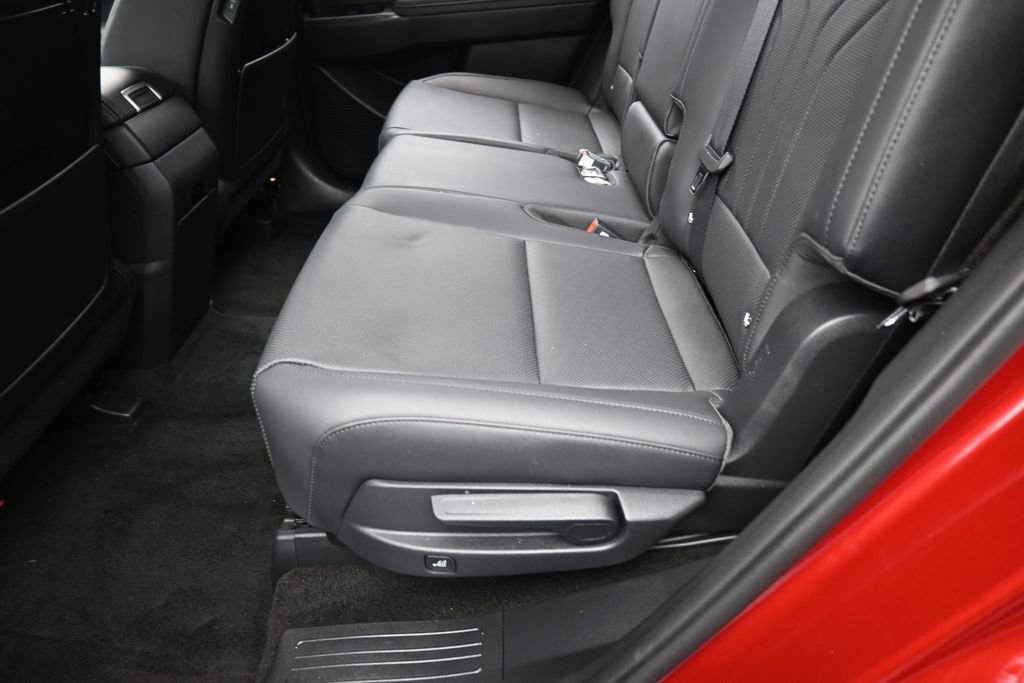 Used 2025 Hyundai Santa Fe SEL FWD image 34