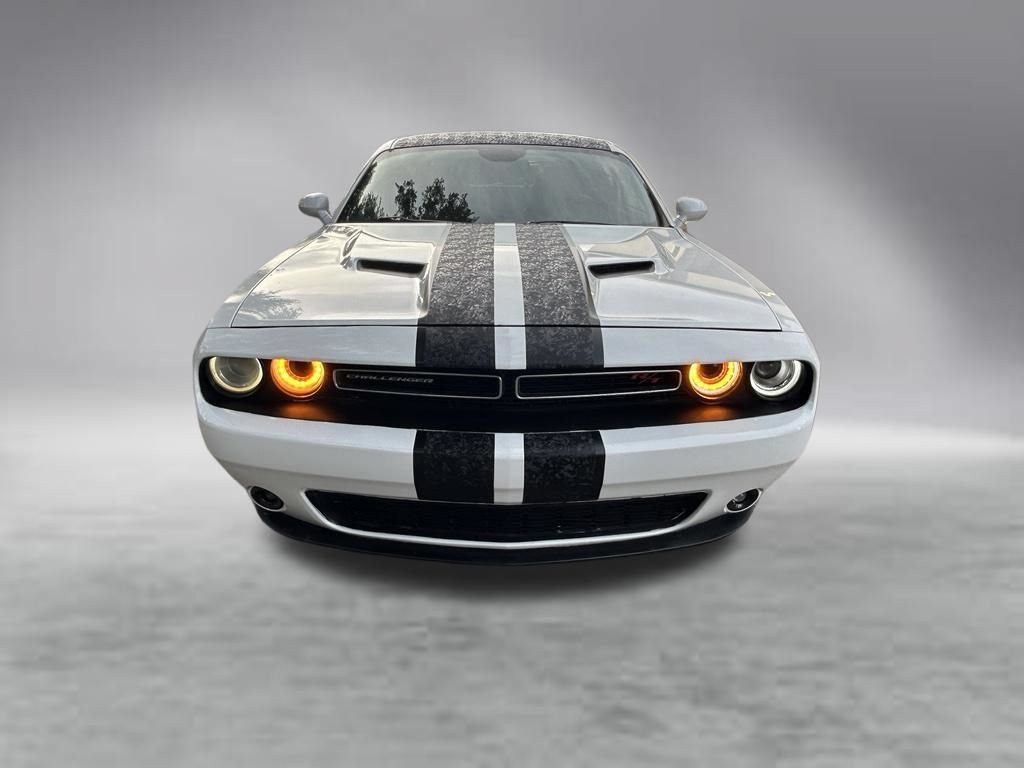 Used 2016 Dodge Challenger R/T Plus RWD image 9