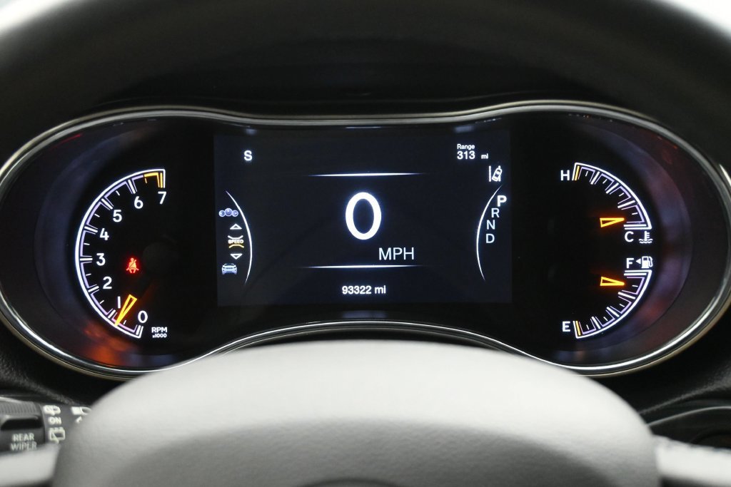 Used 2019 Jeep Grand Cherokee Limited AWD/4WD image 8