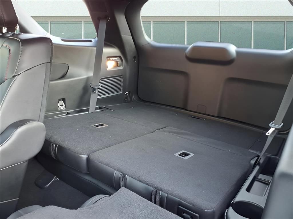 Used 2024 Ford Explorer ST w/ Equipment Group 401A image 21