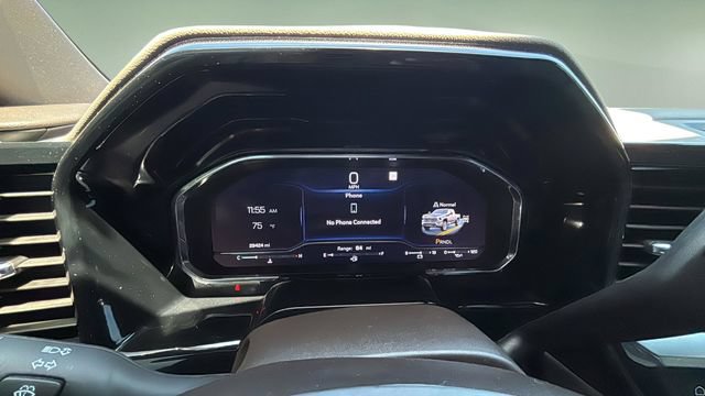 Used 2025 Chevrolet Silverado 2500 LTZ w/ LTZ Premium Package AWD/4WD image 15