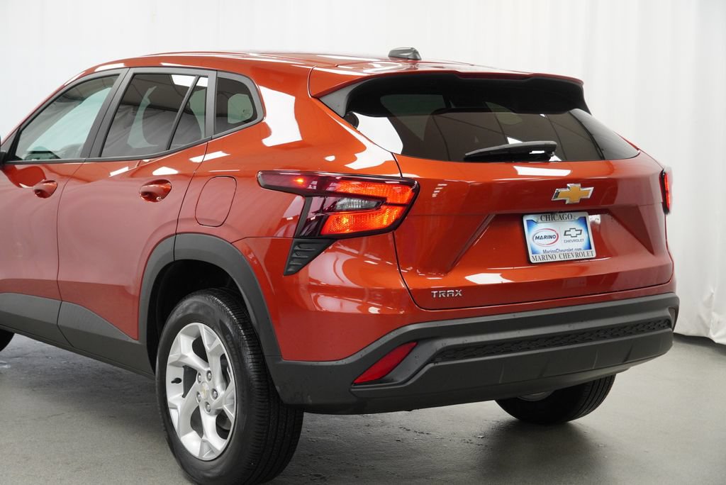Certified 2024 Chevrolet Trax LS w/ LS Convenience Package FWD image 39