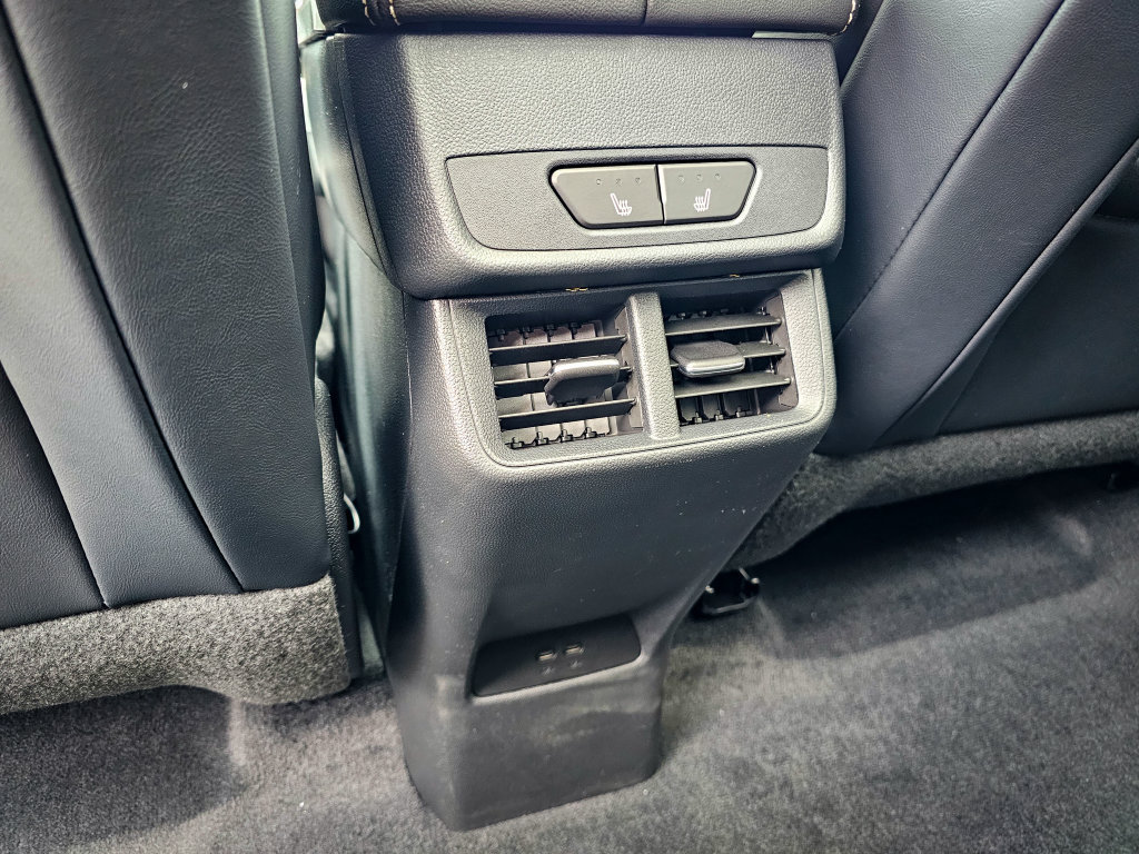 New 2027 GMC Terrain Elevation w/ Elevation Premium Package AWD/4WD image 34