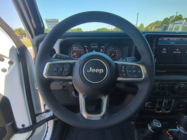 New 2025 Jeep Wrangler Unlimited Sahara AWD/4WD image 31