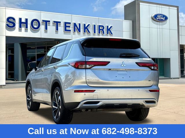 Used 2024 Mitsubishi Outlander SE Black Edition image 6