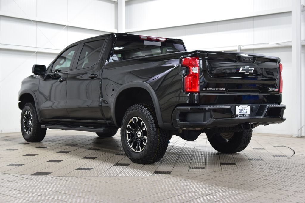 Used 2024 Chevrolet Silverado 1500 ZR2 w/ Technology Package AWD/4WD image 5