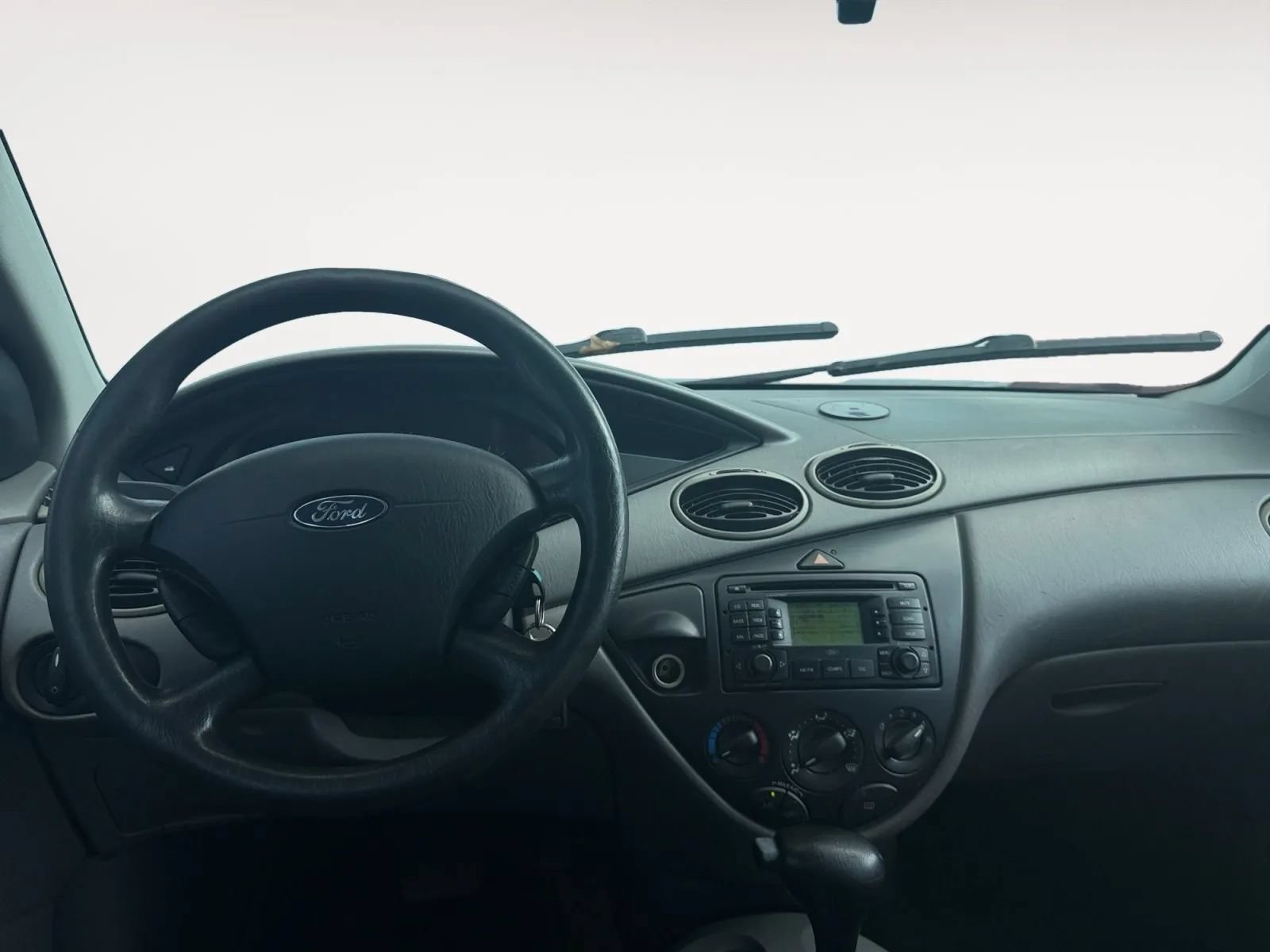Used 2003 Ford Focus SE FWD image 7