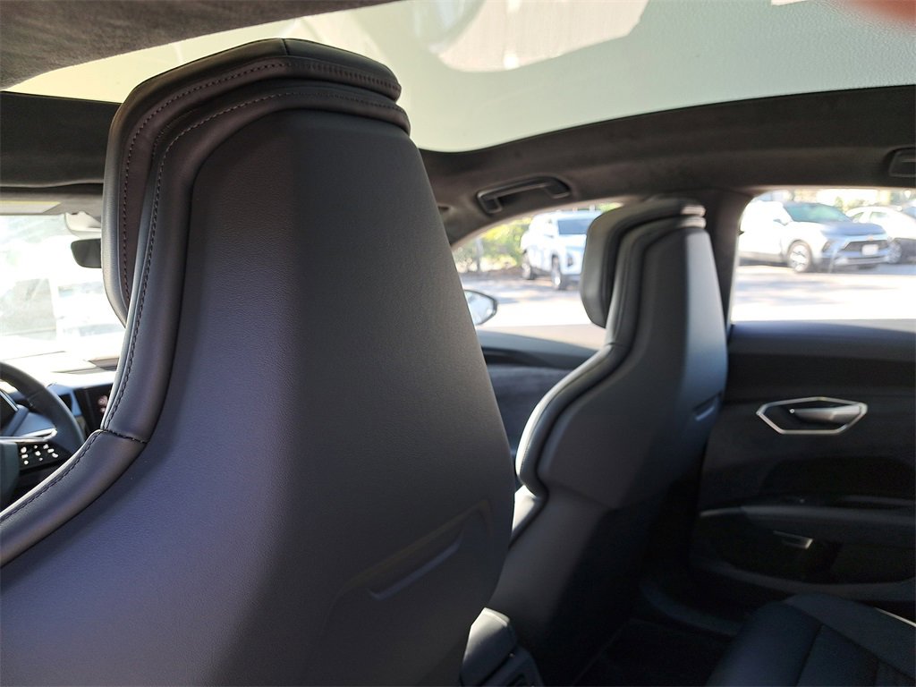 New 2026 Audi S e-tron GT Prestige image 25