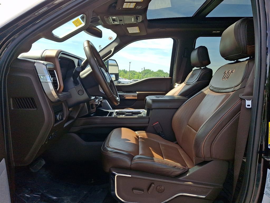 Used 2025 Ford F450 King Ranch w/ Chrome Package AWD/4WD image 13