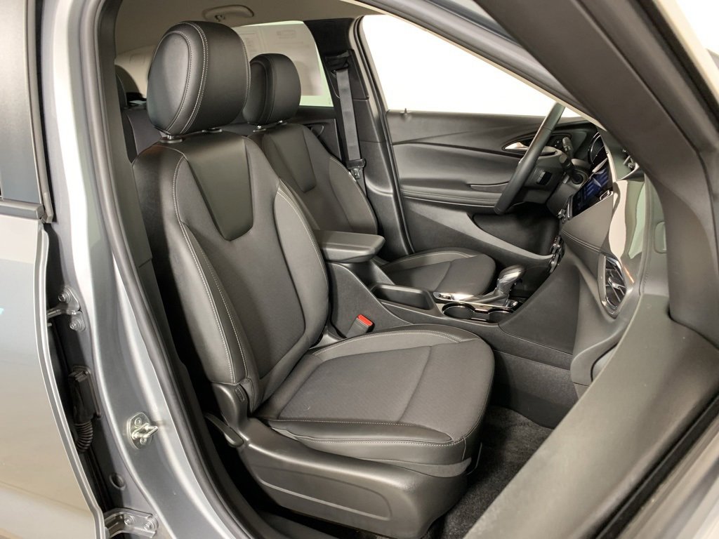 Used 2023 Buick Encore GX Preferred w/ Cold Weather Comfort Package image 35