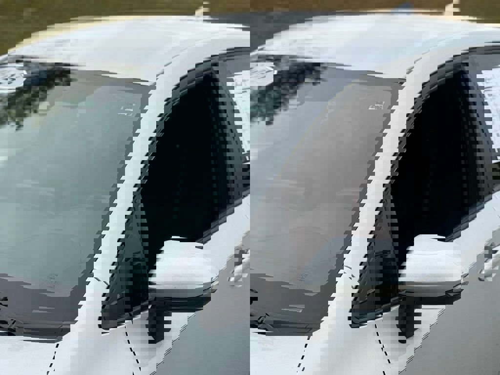 Used 2024 Toyota Corolla SE image 9