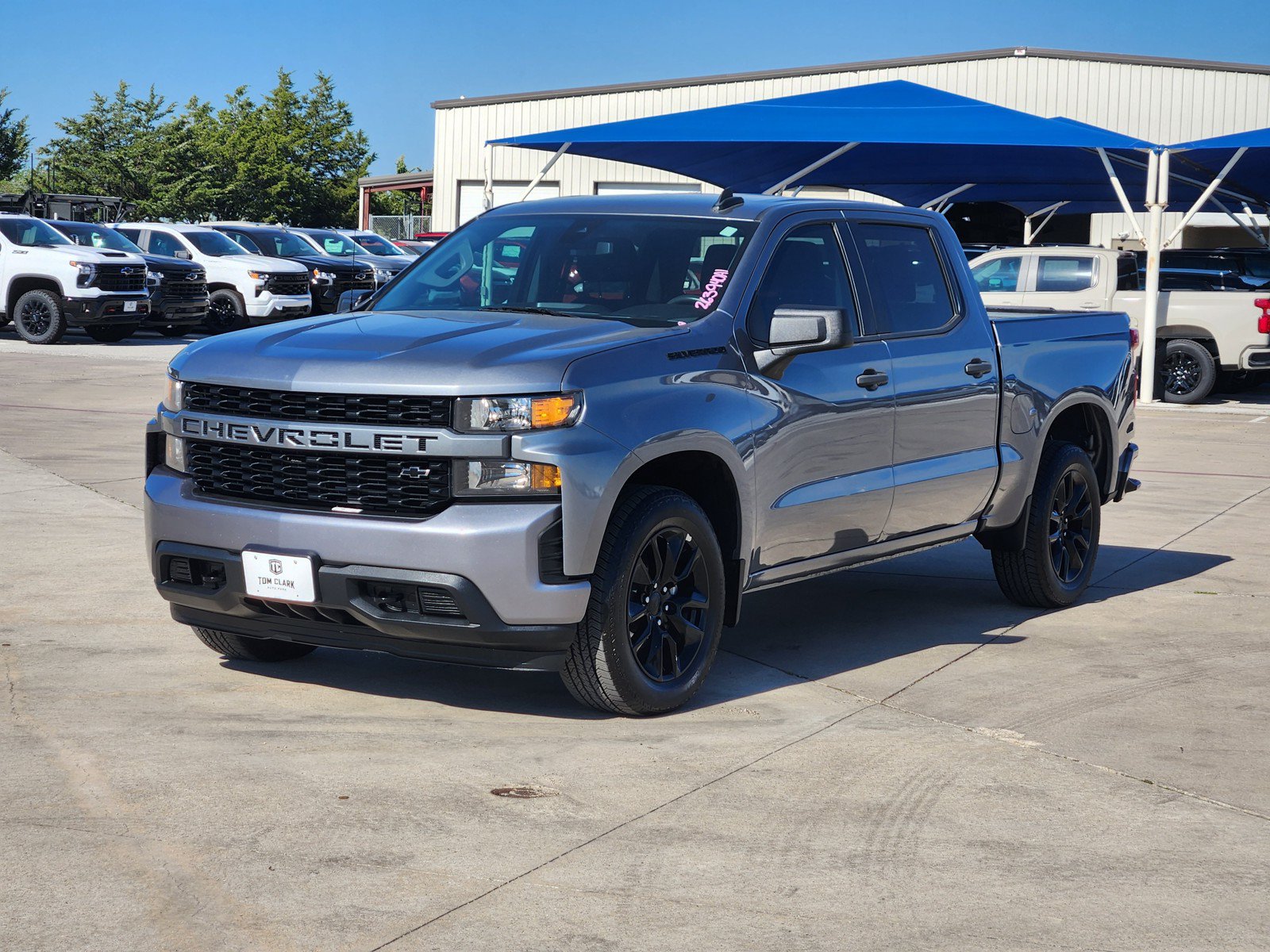 Used 2022 Chevrolet Silverado 1500 Custom w/ LPO, Dark Essentials Package RWD image 2