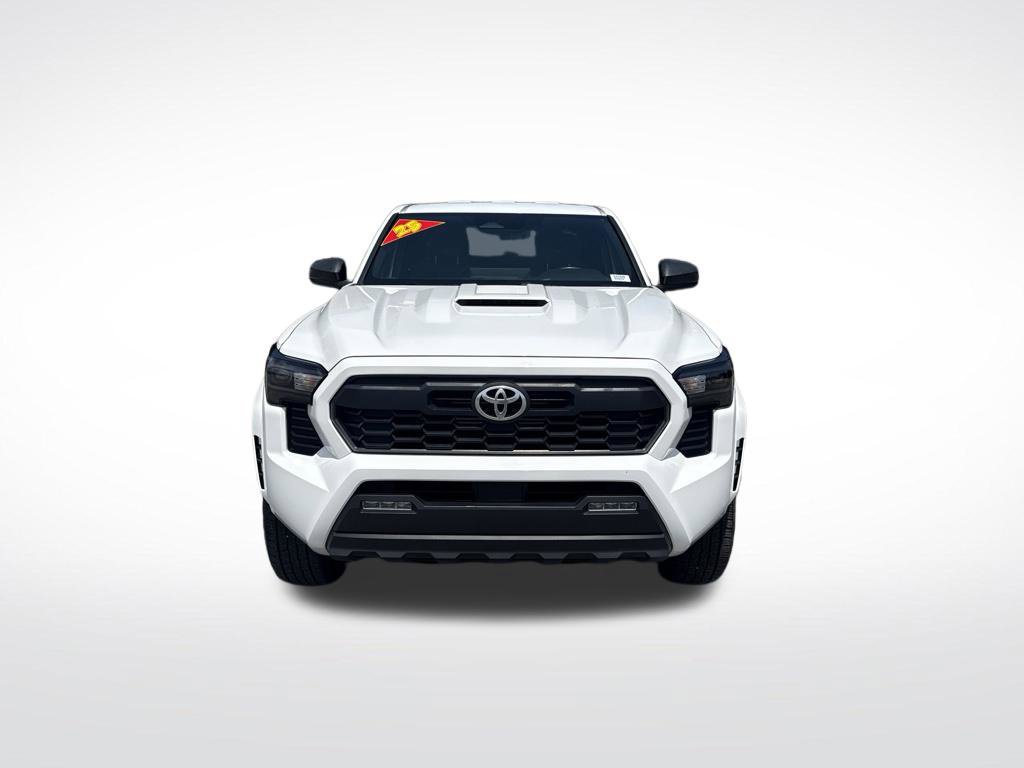 Used 2025 Toyota Tacoma TRD Sport RWD image 2