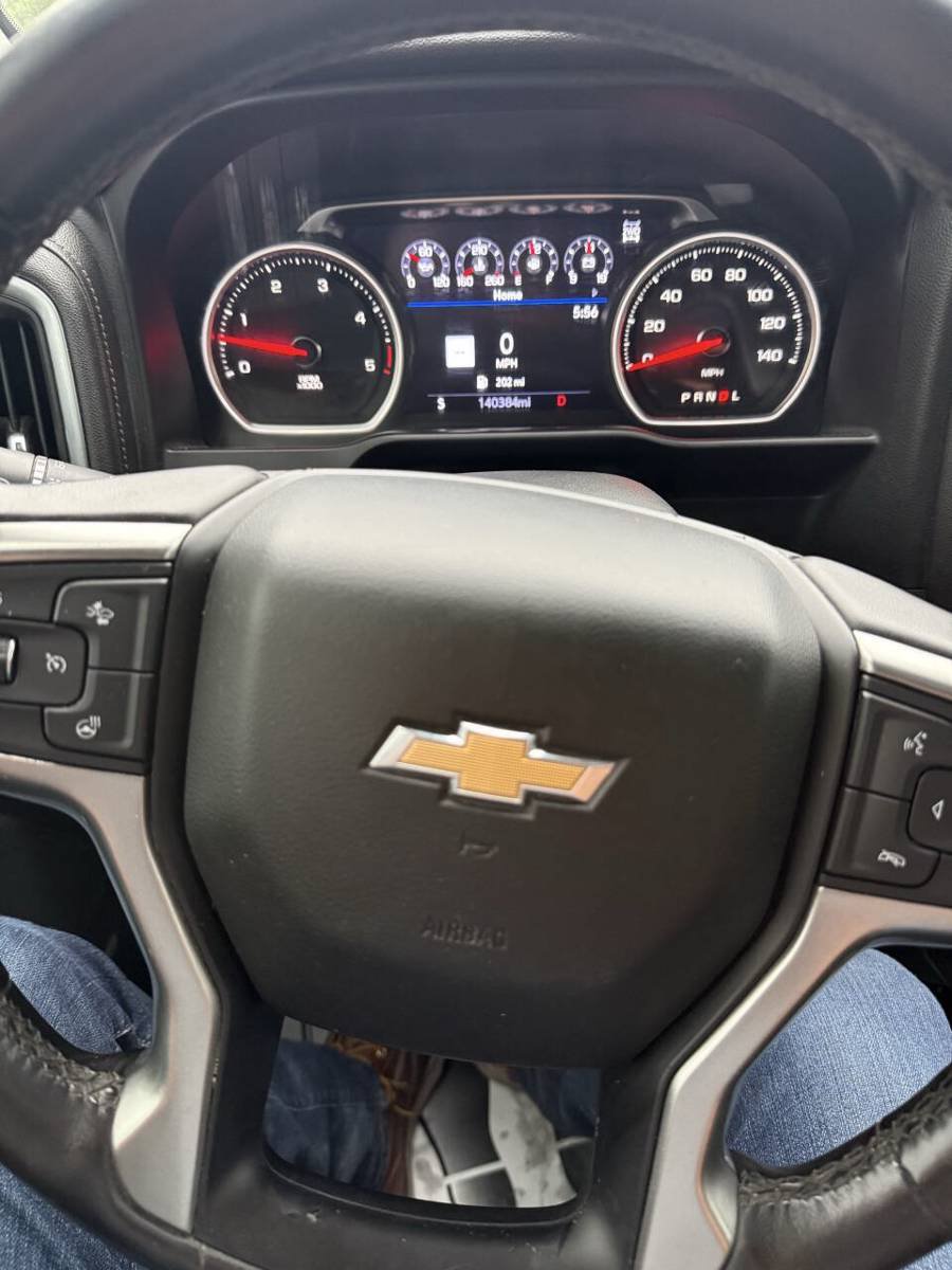 Used 2020 Chevrolet Silverado 2500 LTZ w/ LTZ Premium Package AWD/4WD image 18