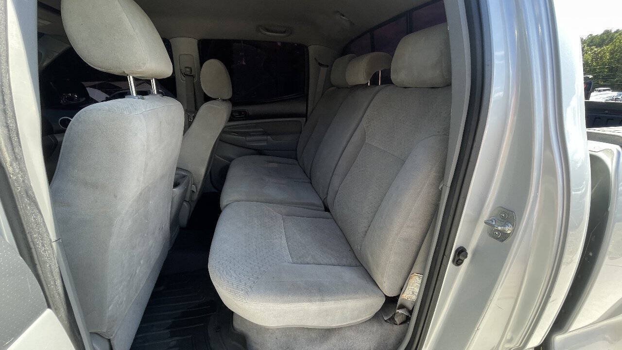 Used 2005 Toyota Tacoma PreRunner w/ SR5 Pkg #3 RWD image 19