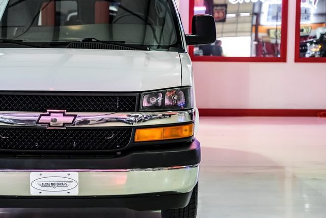 Used 2017 Chevrolet Express 3500 LT w/ LT Preferred Equipment Group RWD image 44