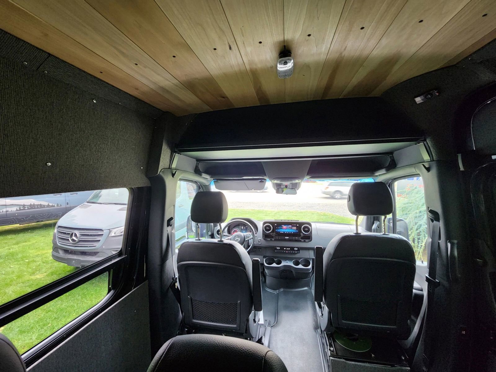 Used 2020 Mercedes-Benz Sprinter 2500 image 22