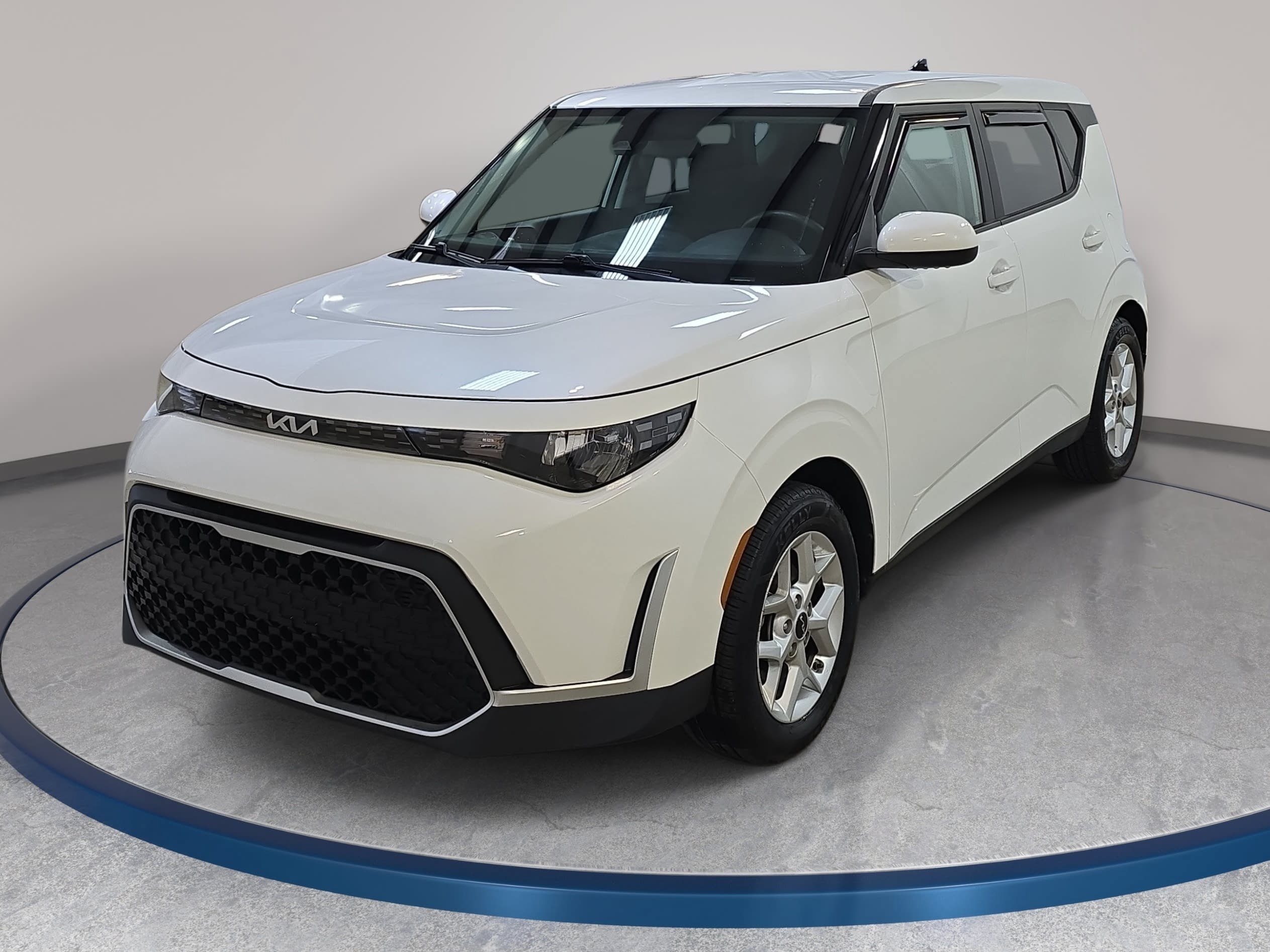 Used 2023 Kia Soul LX w/ LX Technology Package