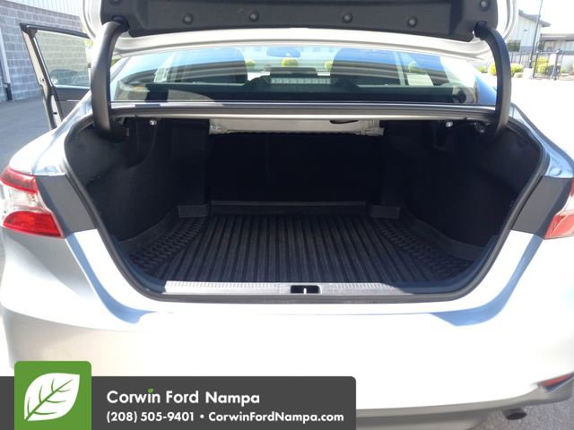 Used 2022 Toyota Camry LE w/ Cold Weather Package AWD/4WD image 27