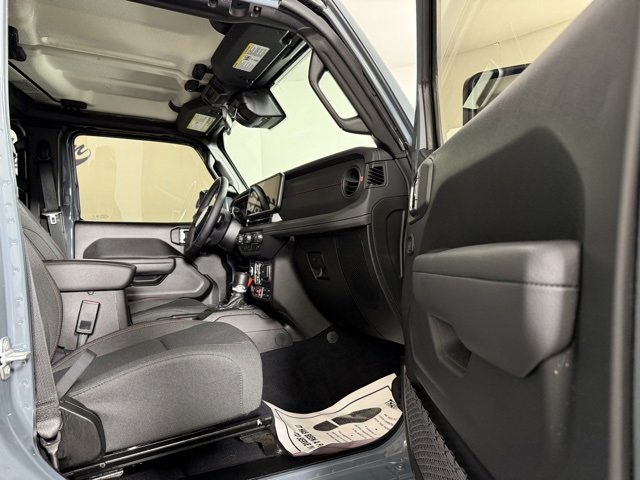Used 2025 Jeep Wrangler Unlimited Rubicon image 15