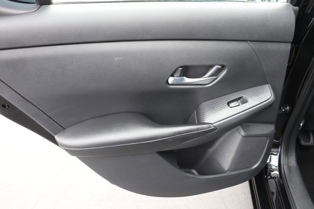 Used 2020 Nissan Sentra SV FWD image 11