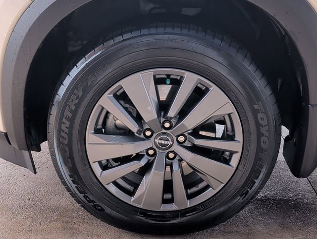 Used 2022 Nissan Pathfinder SV w/ SV Premium Package image 27