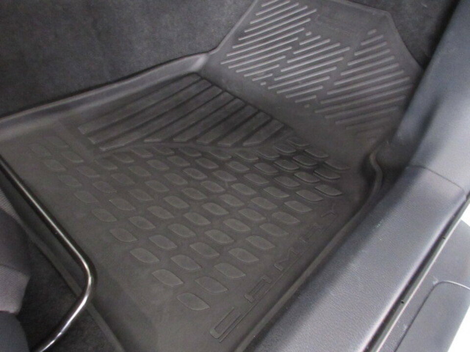 Used 2025 Toyota Camry LE w/ Convenience Package image 34