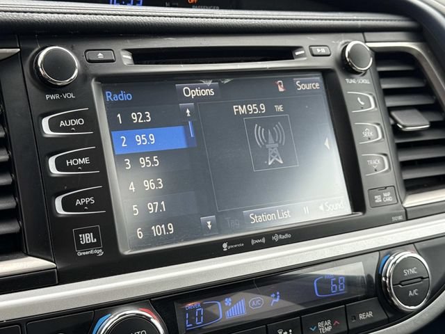 Used 2018 Toyota Highlander Limited AWD/4WD image 12