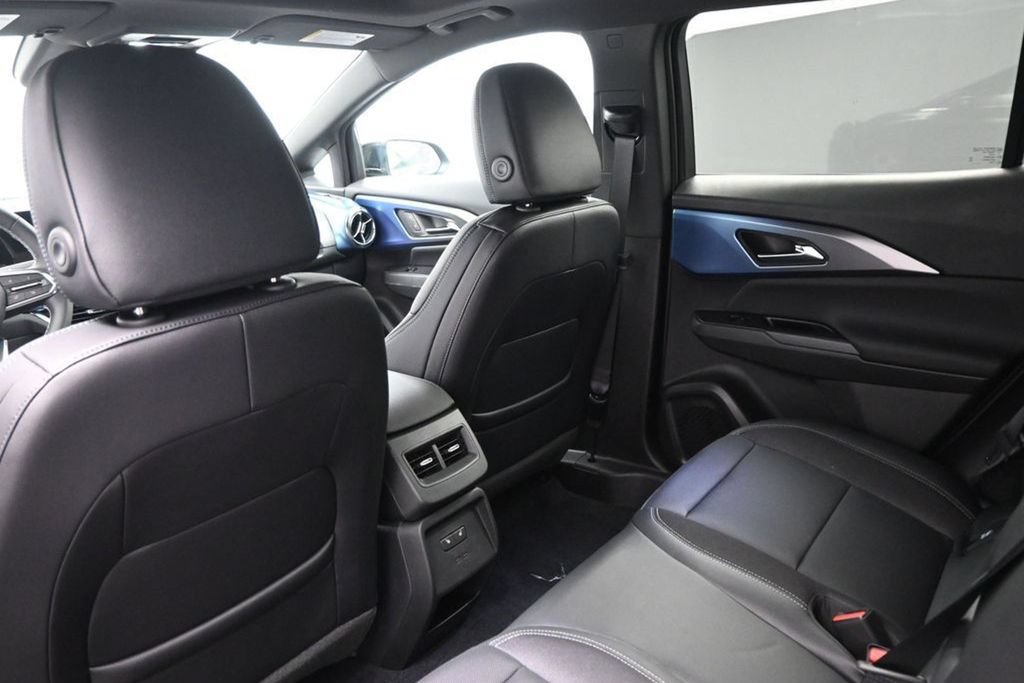 New 2025 Chevrolet Equinox EV LT w/ Convenience Package II AWD/4WD image 20