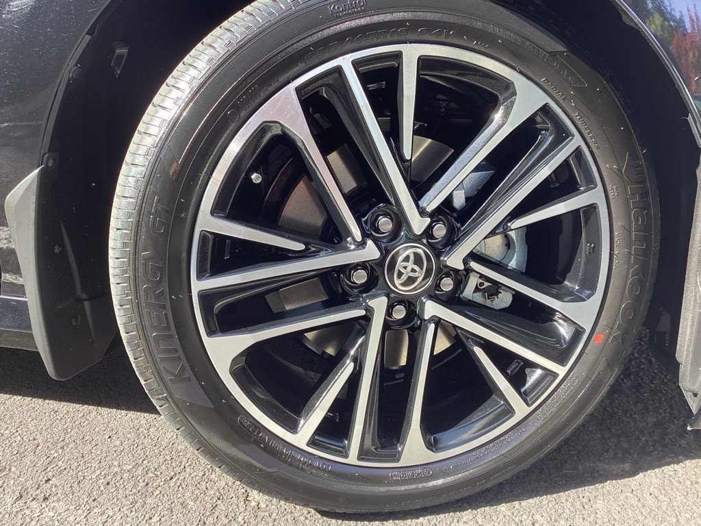 Used 2026 Toyota Camry XLE FWD image 5