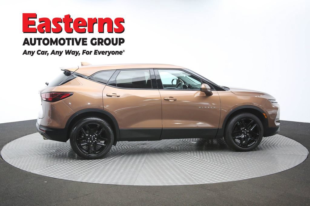 Used 2023 Chevrolet Blazer LT image 43