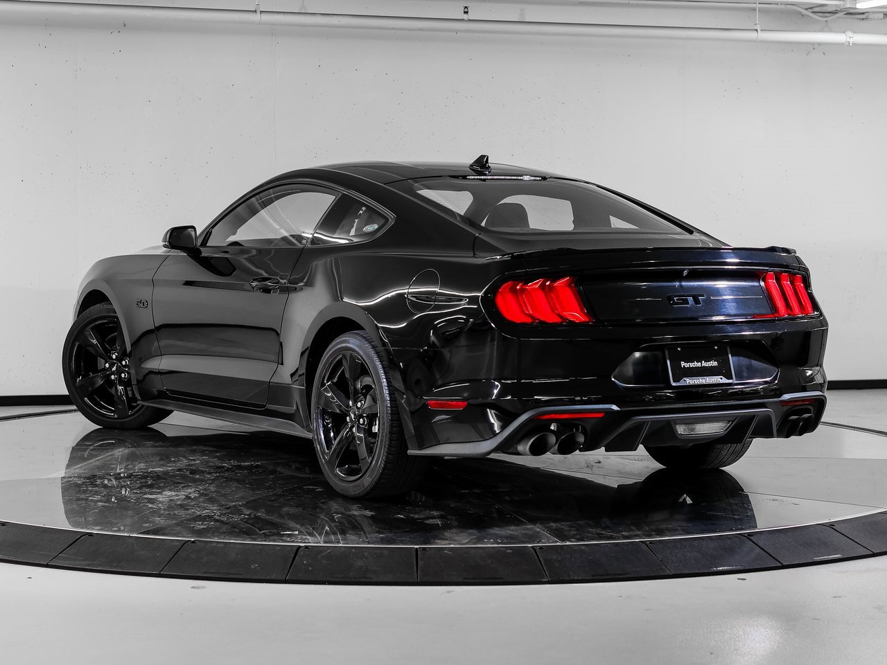 Used 2022 Ford Mustang GT Premium w/ Equipment Group 401A image 3