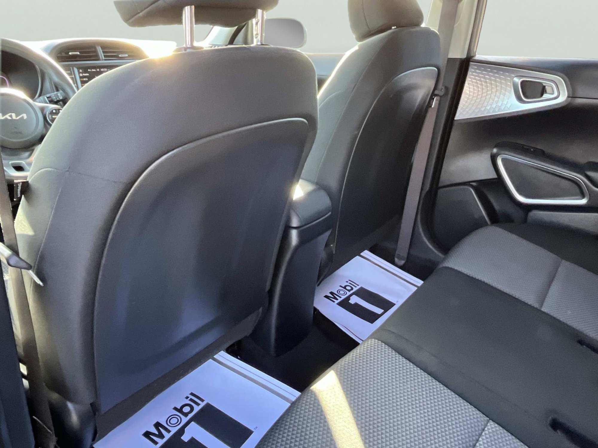 Certified 2023 Kia Soul LX w/ Option Group 015 image 18