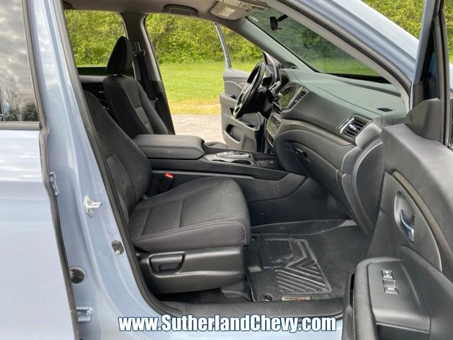 Used 2024 Honda Ridgeline Sport image 17