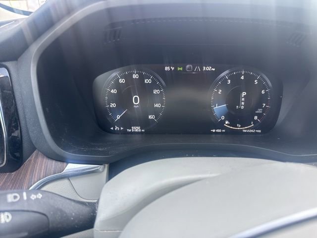 Used 2021 Volvo XC60 T6 Momentum w/ Premium Package image 10