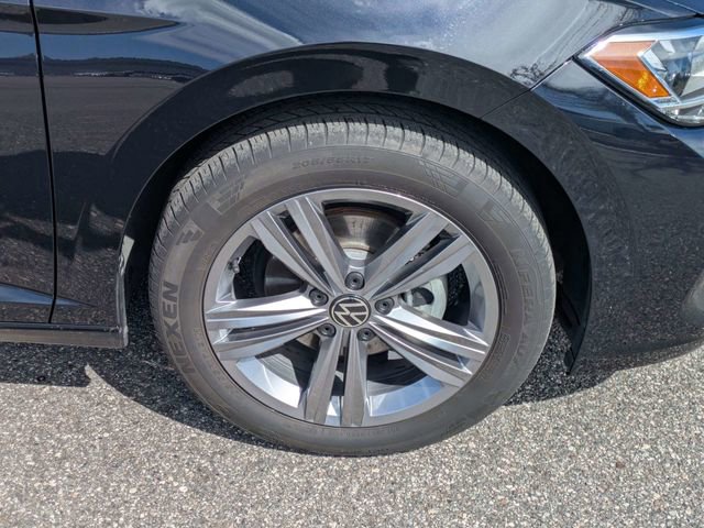 Used 2023 Volkswagen Jetta SE FWD image 9