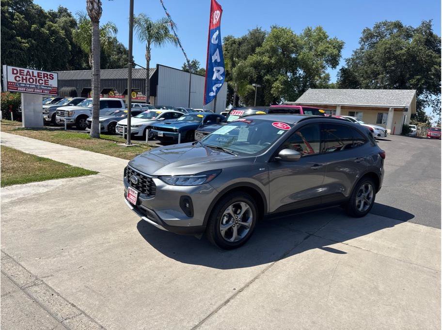 Used 2025 Ford Escape ST-Line Select AWD/4WD image 1