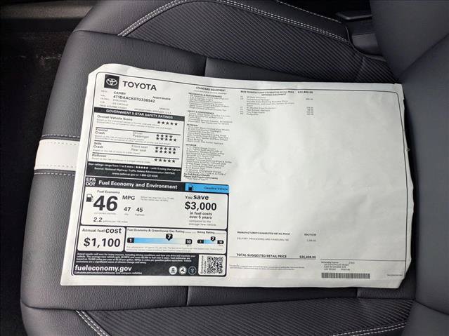 New 2026 Toyota Camry Hybrid FWD image 17