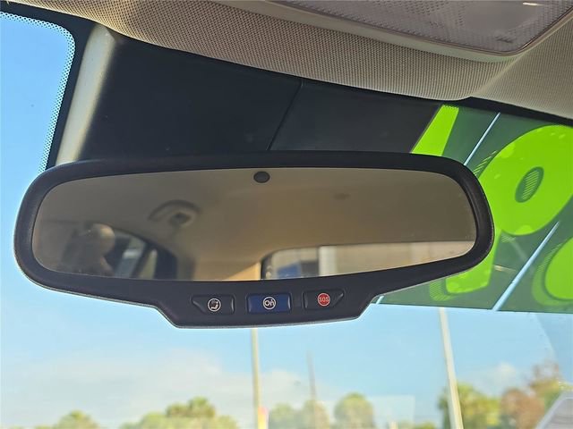 Used 2019 Buick Encore Essence image 22