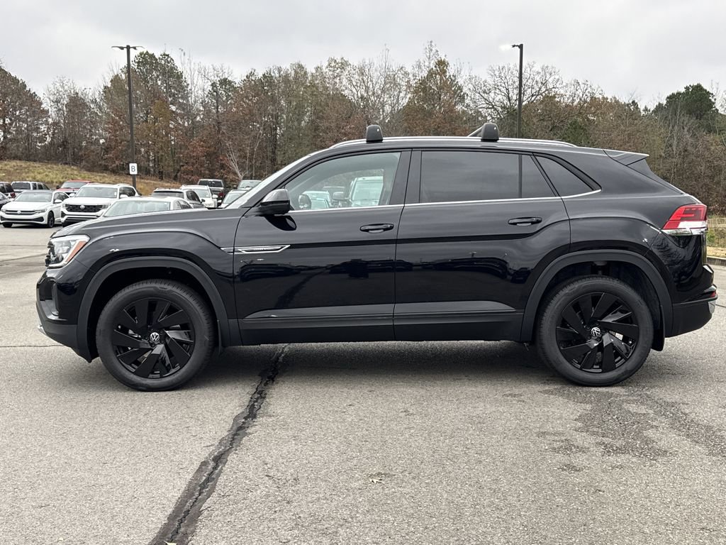 New 2026 Volkswagen Atlas Cross Sport SE image 2