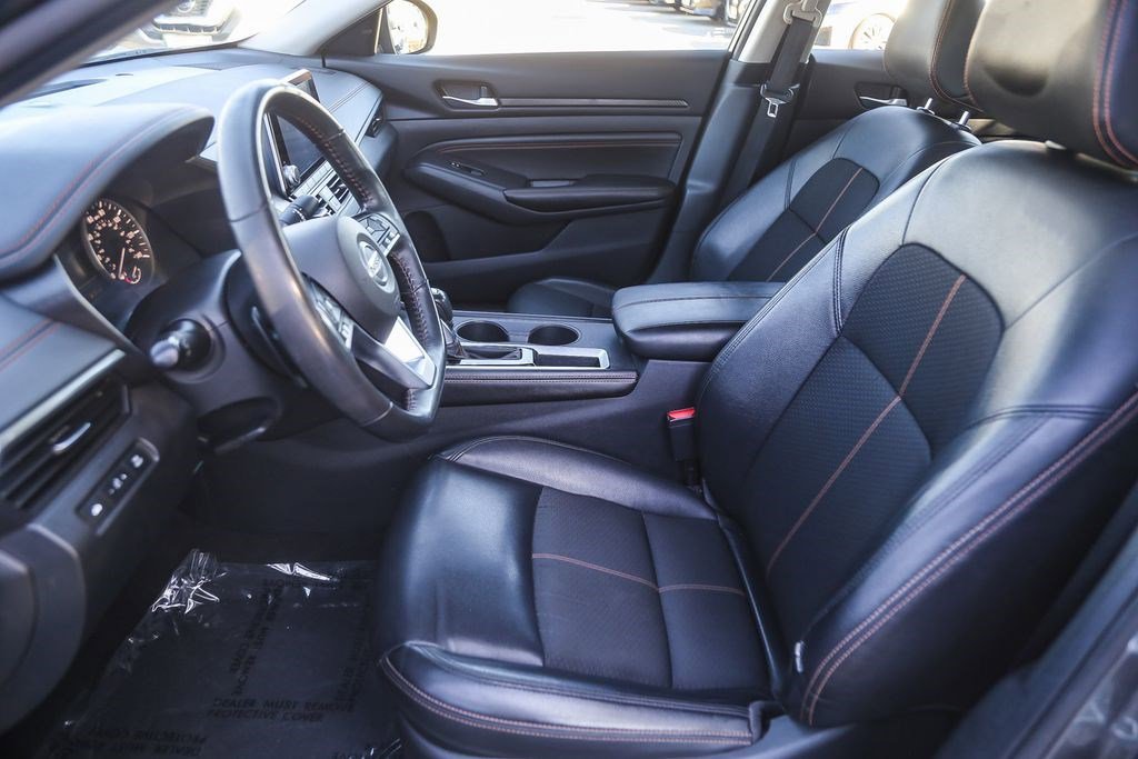 Used 2022 Nissan Altima 2.5 SR image 16