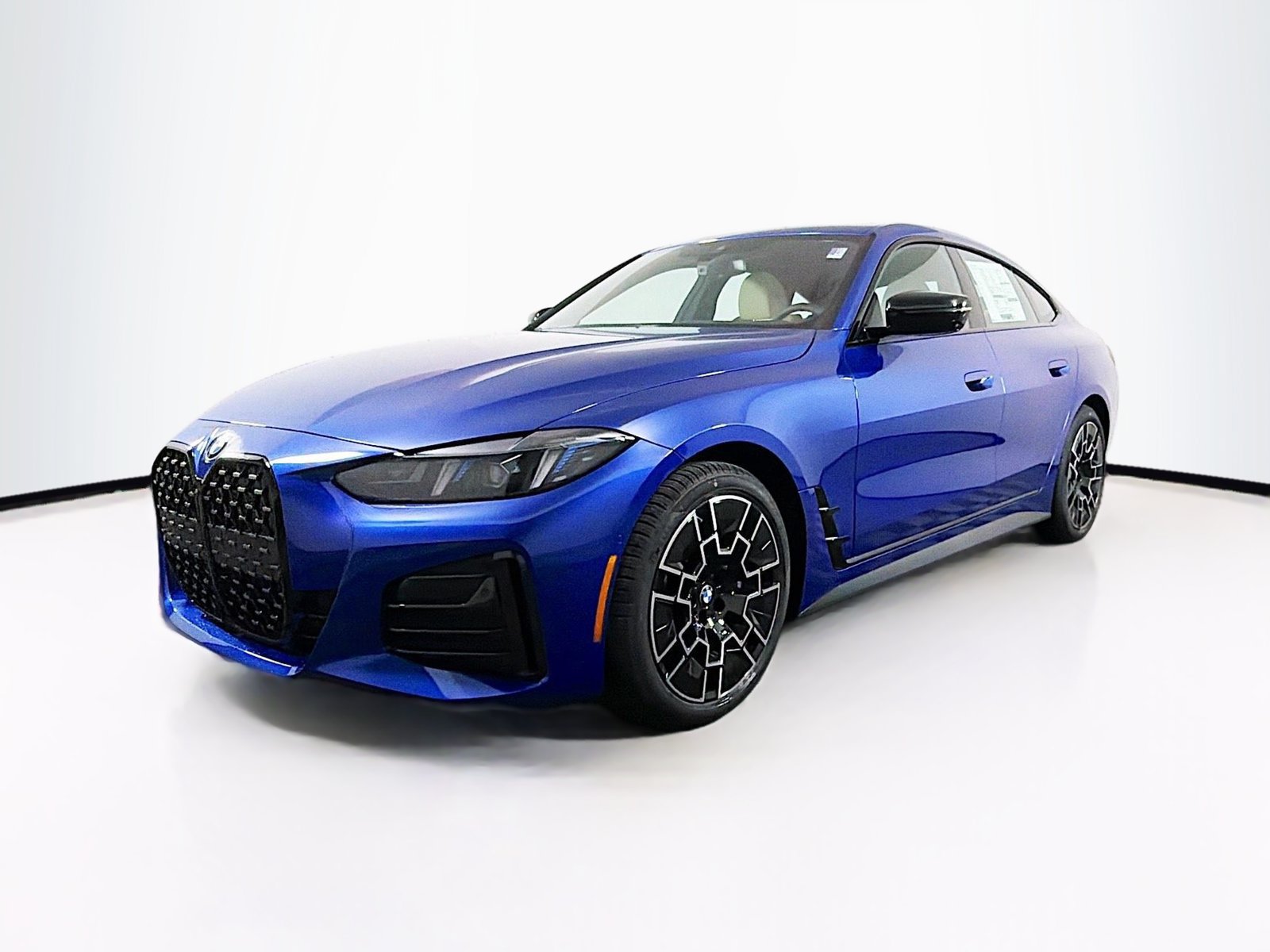 New 2026 BMW 430i xDrive w/ M Sport Package AWD/4WD image 3