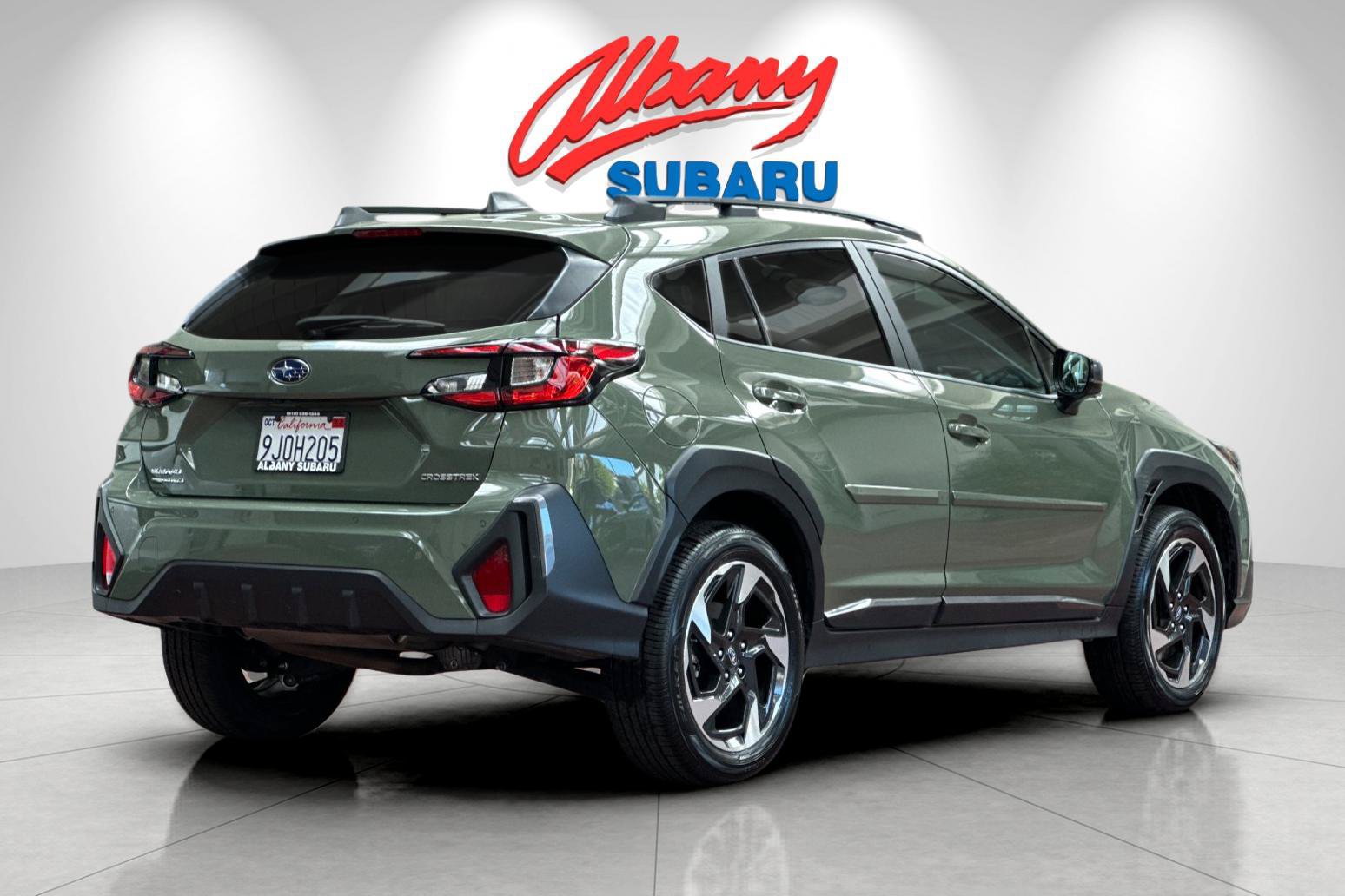 Used 2024 Subaru Crosstrek 2.5i Limited AWD/4WD image 4