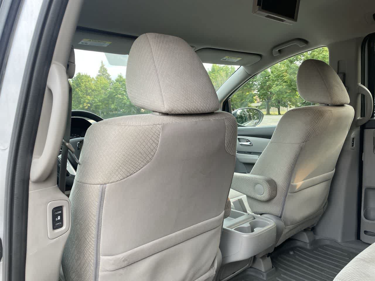 Used 2016 Honda Odyssey SE image 20